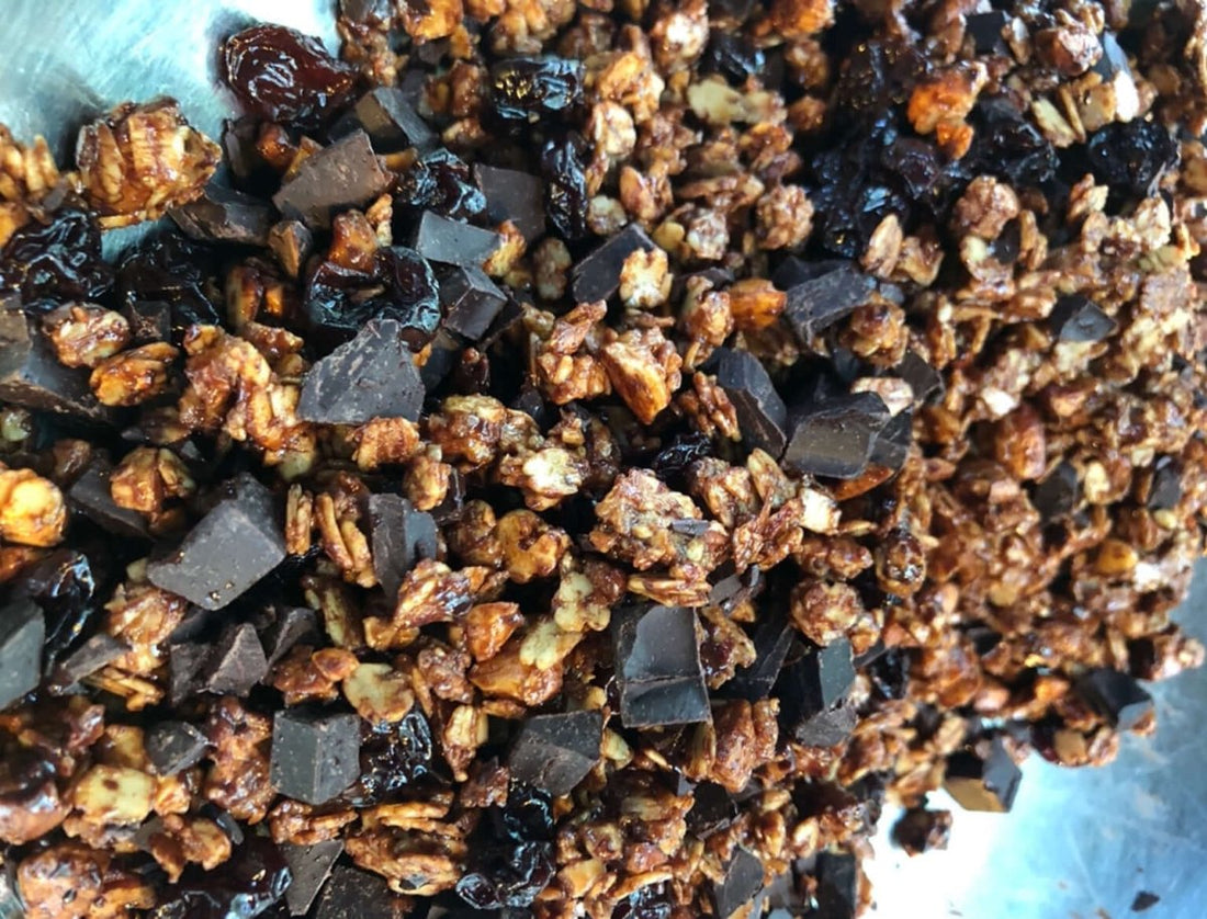 Healthy Chocolate Granola Recipe - Harvest Chocolate